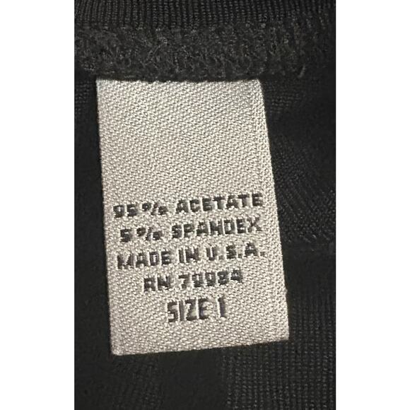 Chico’s Travelers Black High Neck Sleeveless Slinky Top Size 1 (Medium) - Picture 4 of 4